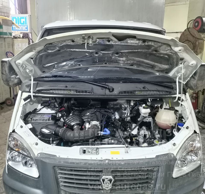 Альфа Д39 в подкапотном пространстве, установка на Газель ГАЗ 27111C 2025 г.в., 186 л.с., пробег: 1 531 км., цилиндрический баллон 130 литров под кузовом, за кабиной, с правой стороны, Нижний Новгород, Дзержинск